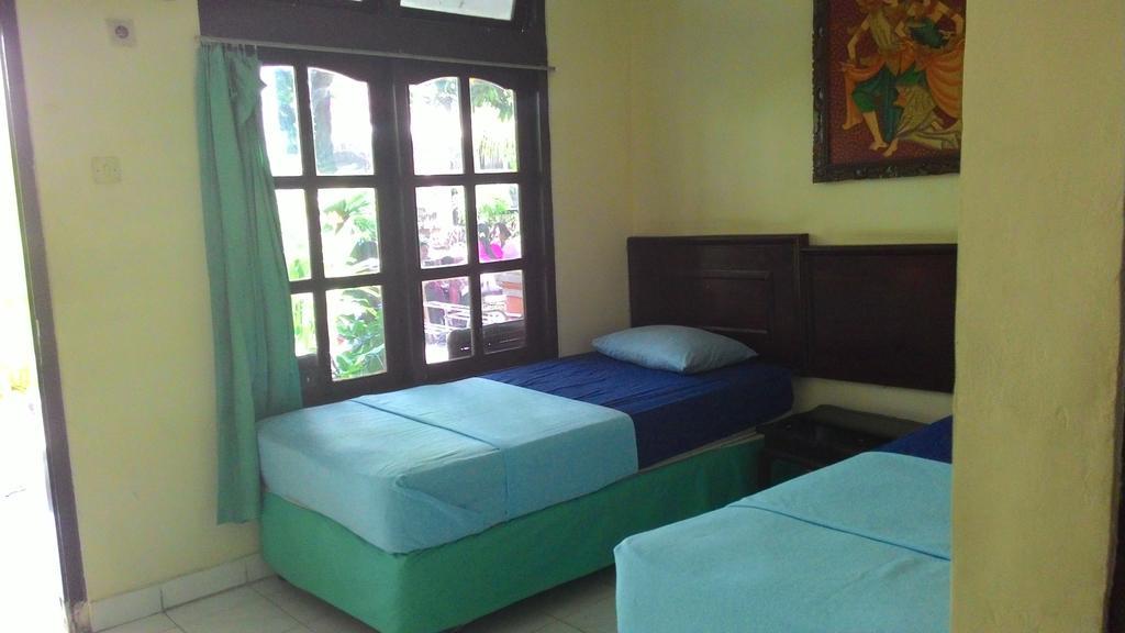 Mahendra Beach Inn Kuta Lombok Extérieur photo
