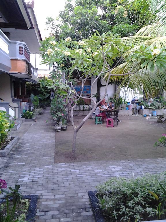 Mahendra Beach Inn Kuta Lombok Extérieur photo
