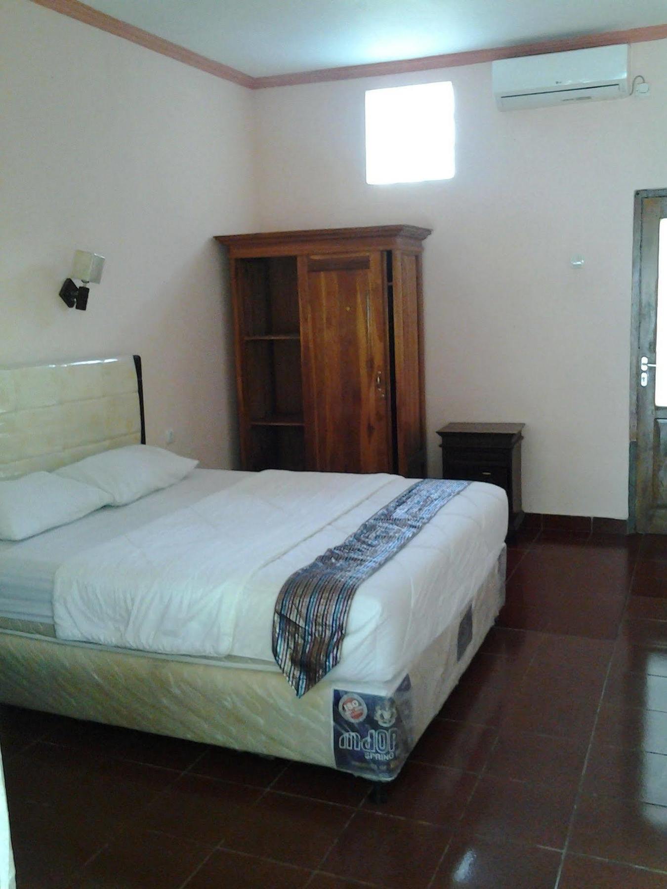 Mahendra Beach Inn Kuta Lombok Extérieur photo